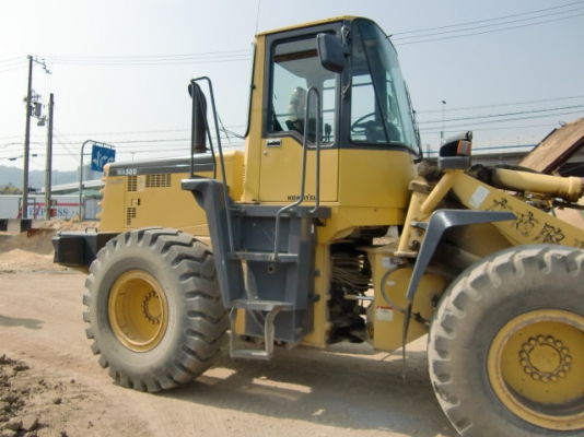 Komatsu Model WA300-3E ปี1997