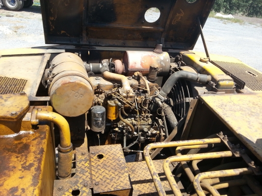 ขายแบ็คโฮ Komatsu 120-1 เปลี่ยนตัวเดินใหม่ เหมาะสำหรับคีบเหล็ก กระดาษ เศษแก้ว