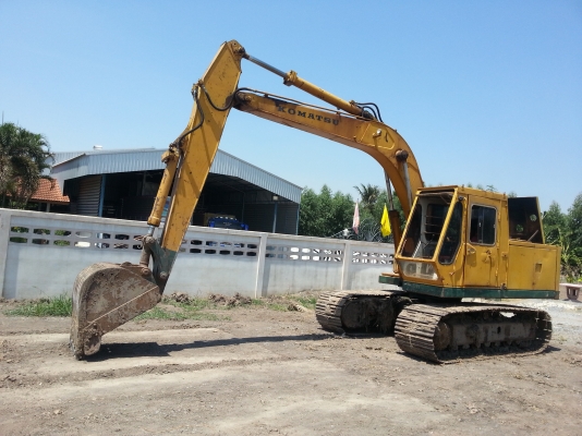 ขายแบ็คโฮ Komatsu 120-1 เปลี่ยนตัวเดินใหม่ เหมาะสำหรับคีบเหล็ก กระดาษ เศษแก้ว