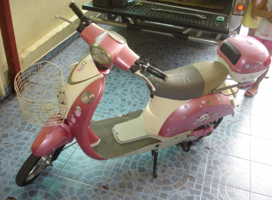 ขายรถไฟฟ้าสวยๆคับ