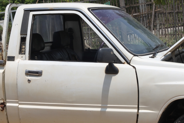 โตโยด้า 4 ขอ ปี2532 สีขาว 580000 บาท 0843700191