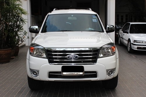 FORD EVEREST limited 2.5 AT 2WD