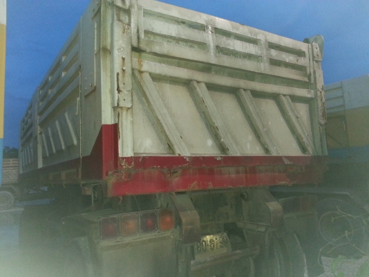 หางดั้ม SMM  สองเพลา ปี 2547  ทำสีใหม่ กระบะไม่ผุ