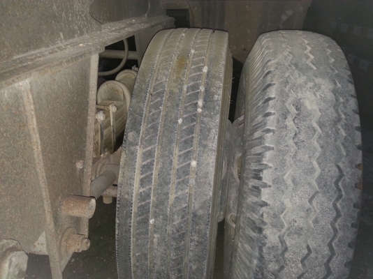 หางดั้ม SMM  สองเพลา ปี 2547  ทำสีใหม่ กระบะไม่ผุ