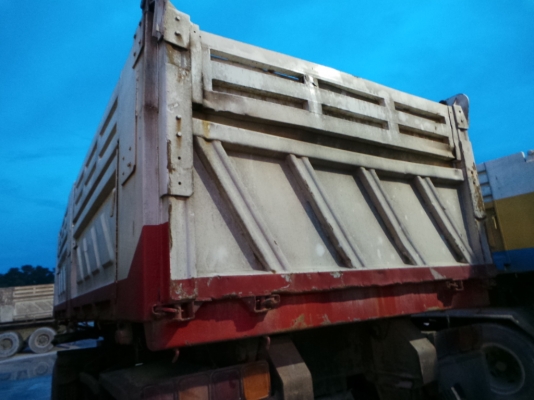 หางดั้ม SMM  สองเพลา ปี 2547  ทำสีใหม่ กระบะไม่ผุ