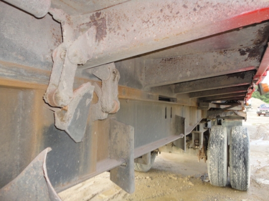 หางดั้ม SMM  สองเพลา ปี 2547  ทำสีใหม่ กระบะไม่ผุ