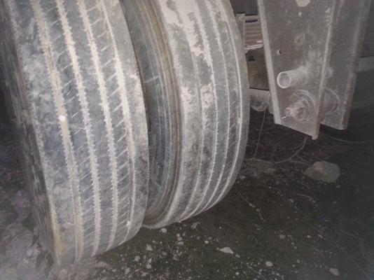 หางดั้ม SMM  สองเพลา ปี 2547  ทำสีใหม่ กระบะไม่ผุ