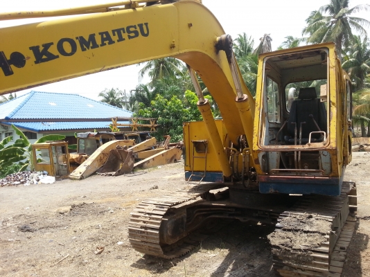 ขายแบ็คโฮ Komatsu 120-2 ตามสภาพ มาดูรถได้ที่ ลาดหลุมแก้ว ปทุมธานี