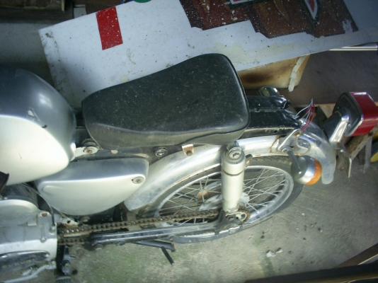 รถมอเตอร์ไซด์โบราณ