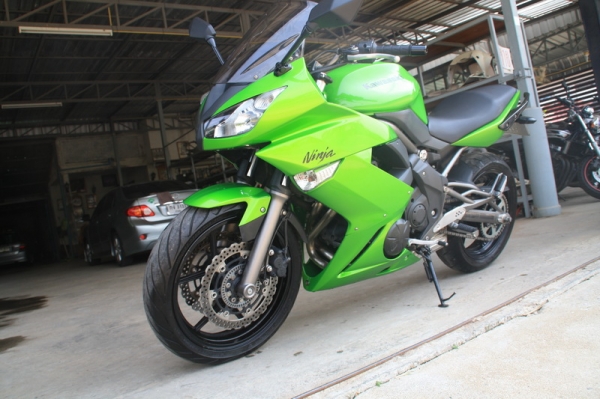 ขาย  Ninja 650 ABS ปี 2010 สภาพสวย ทะเบียนเต็ม 179000