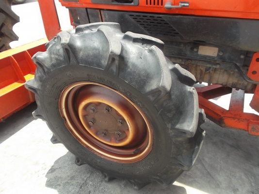 ขายครับ! รถแทรคเตอร์ KUBOTA L46 4WD พร้อมใบมีดดันหน้า