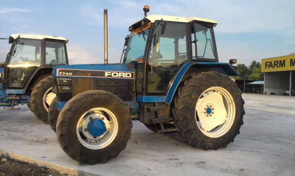 Ford 7740