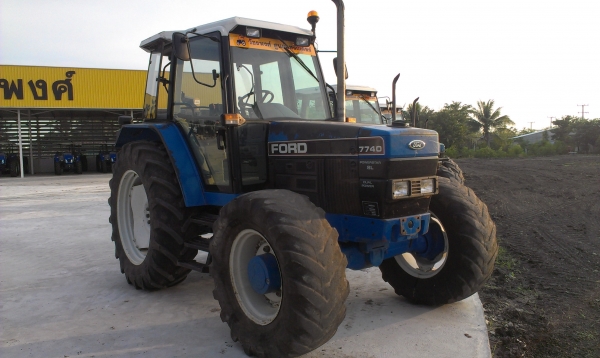 Ford 7740
