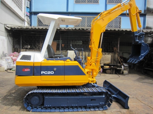 ขาย รถขุดเล็ก KOMATSU รุ่น PC20-5- แทร็กเหล็ก มือสองญี่ปุ่น