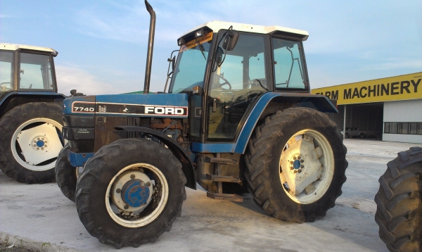 Ford 7740