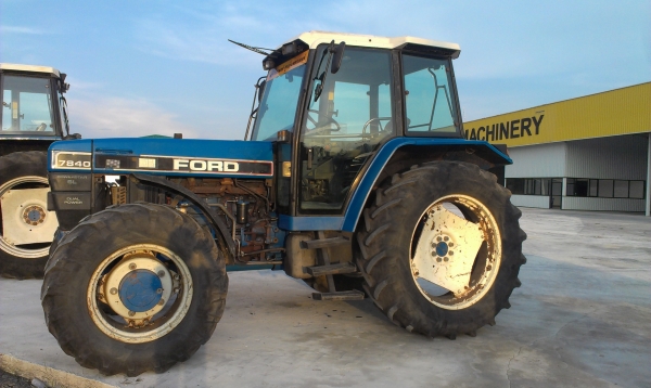 Ford 7840