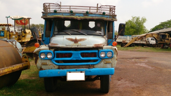 ขายสิบล้อหน้ายาวอีซูซุ เทรลเลอร์ท้ายไฮโดรลิคเครื่อง 6BD1-160 แรงม้าสองเพลา เฟืองท้ายอีซูซุ JCM แชสซีสสวยมาก เครื่องดีทะเบียนเต็มพร้อมโอน