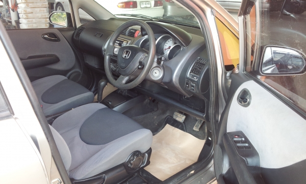 ขาย ฮอนด้า แจ๊ส แอร์แบ็คคู่ ถูกๆ ครับ ขาย ฮอนด้า แจ๊ส แอร์แบ็คคู่ ถูกๆ ครับ