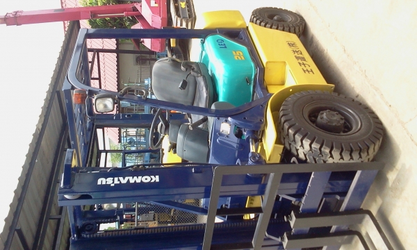 ** Forklift Komatsu 2.5ton Diesel ** ** Forklift Komatsu 2.5ton Diesel **