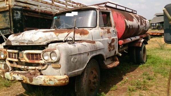 ขายรถน้ำอีซูซุหกล้อ ไม่มีทะเบียน เครื่อง DA120 เฟืองท้ายอีซูซุ