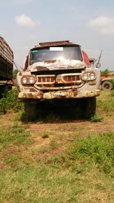 ขายรถน้ำอีซูซุหกล้อ ไม่มีทะเบียน เครื่อง DA120 เฟืองท้ายอีซูซุ