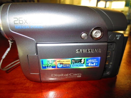 ขายกล้องถ่ายวิดีโอ ยี่ห้อ SAMSUNG มือสอง สภาพดี พร้อมใช้งาน