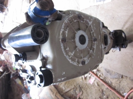 เครื่องแย็ก - เจาะปูน/ คอนกรีต แบบใช้น้ำมัน เครื่องยนต์เบนซิน พร้อมใช้งาน สะดวกใช้งานได้ทุกที่ ไม่ใช้ไฟฟ้า เครื่องแย็ก - เจาะปูน/ คอนกรีต แบบใช้น้ำมัน เครื่องยนต์เบนซิน พร้อมใช้งาน สะดวกใช้งานได้ทุกที่ ไม่ใช้ไฟฟ้า