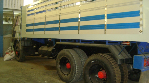 ต้องการขายรถสิบล้อดั็มพ์2เพลา