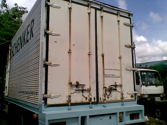 ขาย 6 ล้อ อีซูซุร๊อคกี้ FTR ตู้แห้ง ยาว 7.20 เมตร ขาย 6 ล้อ อีซูซุร๊อคกี้ FTR ตู้แห้ง ยาว 7.20 เมตร