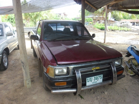 รถกระบะตอนเดียวTOYOYA ไม่ตี่ 2500 ปี่ 2538แอร์เย็น พวงมาลัยพาวเวอร์ สนใจโทรมานะครับ