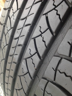 ขายยาง225/65/17 ปี 10 MICHERLIN LATITUDE 1 ชุด ขายยาง225/65/17 ปี 10 MICHERLIN LATITUDE 1 ชุด