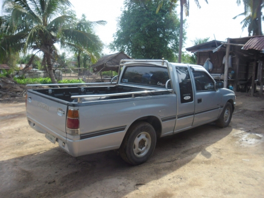 รถกระบะISUZU  SLX 2500 ไฟฟ้า หน้าหนู ตัวท็อป ปี่ 2539 พาวเวอร์ แอรืเย็น ภายในสวย เอกสารทะเบียนพร้อม