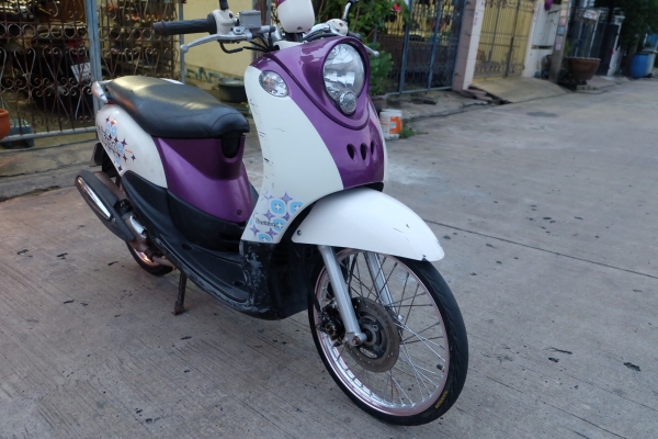 ขายฟีโน่ เกย์แยก คันละ 13,500 บาท เครื่องเดิม เล่มพร้อมชุดโอนลอยครบ ชุดสีมีรอยบ้างตามอายุการใช้งาน ร