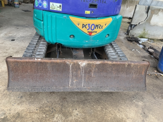 Komatsu pc30mr-1(บูมพิเศษด้วย)ติดหัวเจาะปูน+บุ๊งกี้ ฟรี ยังไม่เคยใช้ในไทย ชั่วโมง 3,000 สนใจโทร 086-1602189
