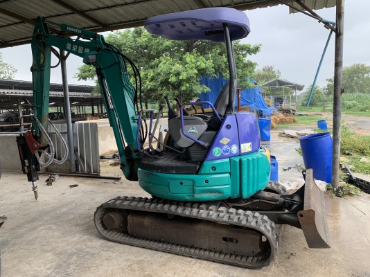 Komatsu pc30mr-1(บูมพิเศษด้วย)ติดหัวเจาะปูน+บุ๊งกี้ ฟรี ยังไม่เคยใช้ในไทย ชั่วโมง 3,000 สนใจโทร 086-1602189