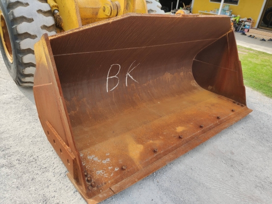 ขาย รถตักล้อยาง KOMATSU WA 300-3 นำเข้าจากญี่ปุ่นโดยตรง โทร.090-986-2521 อ๊อบ