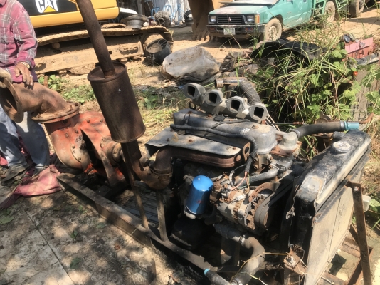 เครื่องสูบน้ำหน้า8นิ้ว เครื่องยนต์นิสสัน ขาย12000 ติดต่อ0813467572