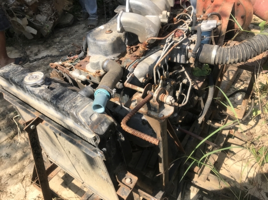 เครื่องสูบน้ำหน้า8นิ้ว เครื่องยนต์นิสสัน ขาย12000 ติดต่อ0813467572