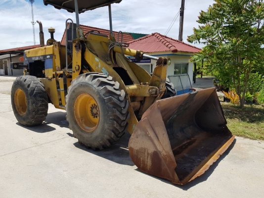 รถตัก KOMATSU 510 สนใจติดต่อ 081-6079515 line ID : 081-6079515