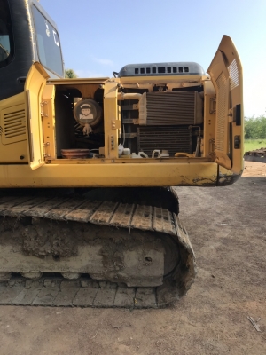 ขาย KOMATSU 200-7 ทำงาน 15,XXX ชม  รถพร้อมใช้