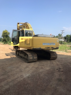ขาย KOMATSU 200-7 ทำงาน 15,XXX ชม  รถพร้อมใช้
