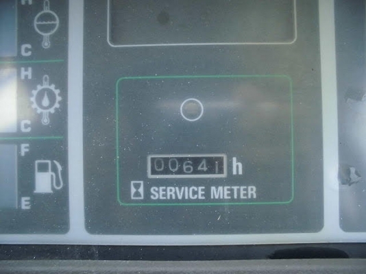 รถดันล้อเหล็ก KOMATSU รุ่น WF450T-1