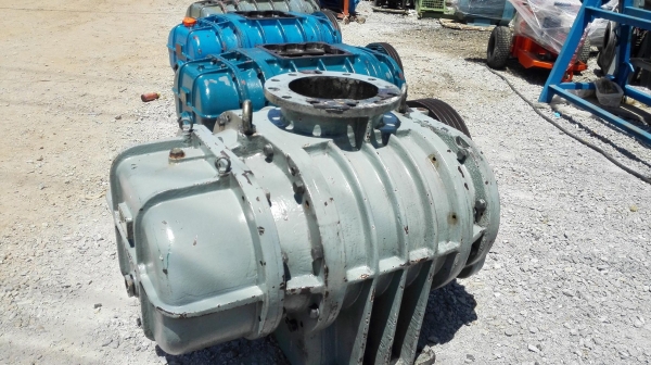 รูทโบลเวอร์อัดอากาศญี่ปุ่น UNOZAWA-GUMI JAPAN ขนาดใหญ่ ท่อ 8&rdquo; ใช้กับมอเตอร์ 75-100 HP