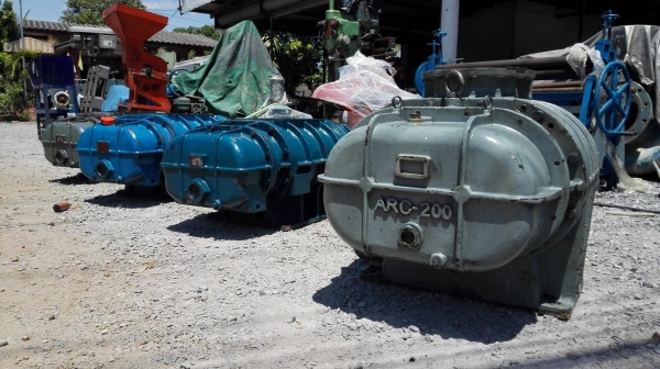 รูทโบลเวอร์อัดอากาศญี่ปุ่น UNOZAWA-GUMI JAPAN ขนาดใหญ่ ท่อ 8&rdquo; ใช้กับมอเตอร์ 75-100 HP