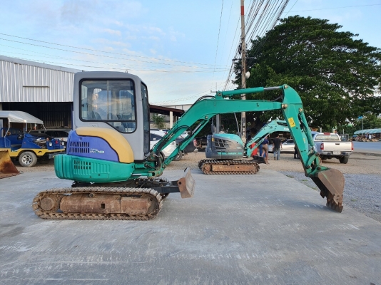 รถขุดโคมัตสุ PC35MR1 เก๋ง