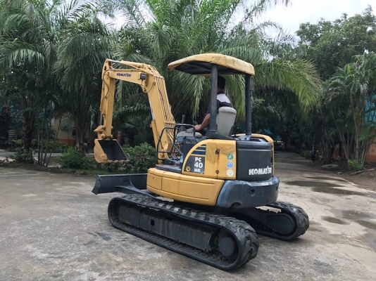 ขายแบคโฮ KOMATSU PC40MR-2(รุ่นใหม่) เดิมจากญี่ปุ่น100\% ทำงานสมบูรณ์ทุกระบบ รับรองไม่ผิดหวัง485,000 เท่านั้น!!