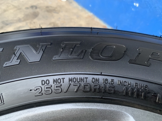 ล้อแม็ก 6รู114 Nissan Navara NP300 ขอบ 16 สีเทากัน พร้อมยางใหม่ป้ายแดง 255-70-16 Dunlop ปี 19 สวยกริ๊บ ล้อแม็ก 6รู114 Nissan Navara NP300 ขอบ 16 สีเทากัน พร้อมยางใหม่ป้ายแดง 255-70-16 Dunlop ปี 19 สวยกริ๊บ