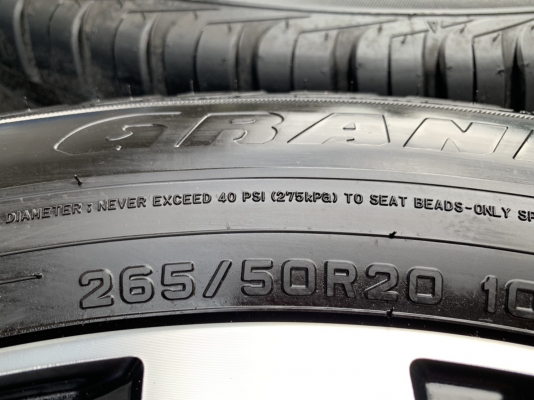 ล้อแม็กป้ายแดง Toyota Fortuner TRD ขอบ 20 พร้อมยางป้ายแดงสดๆใหม่ๆ 265-50-20 Dunlop ปี 19 สวยกริ๊บ ใหม่ยกห้าง