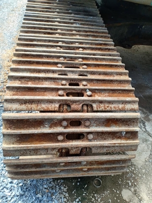 ขายจ้า..KOBELCO SK235SR. เก่านอกแท้  เดิมๆๆมีลายแย๊ก..สภาพสวย  พร้อมใช้  โทร 089-3818684  จ๊อย