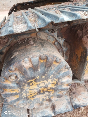 ขายKOMATSU PC200-5 ไฟฟ้าครบคอลโทนสั้นไม่มีเล่มทะเบียนราคา 420,000